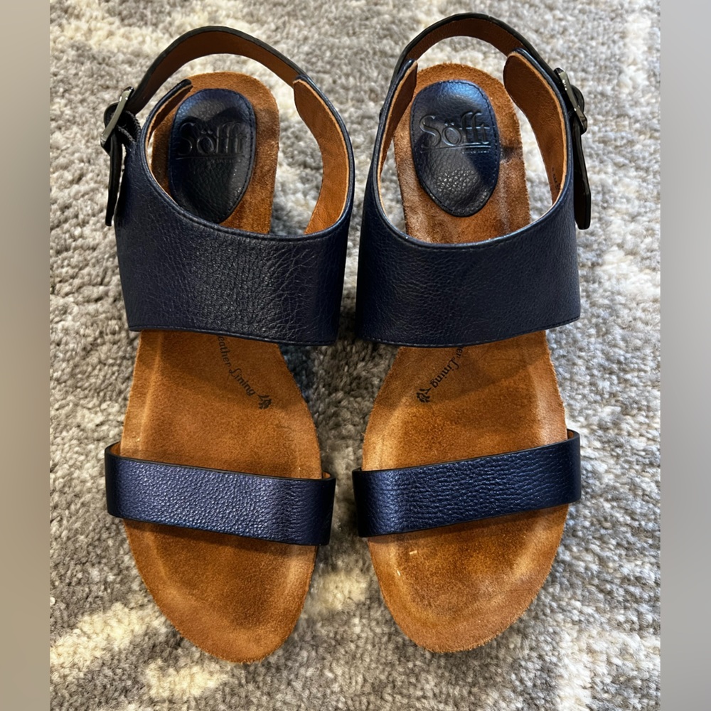 New Sofft wedge sandals size 8.5